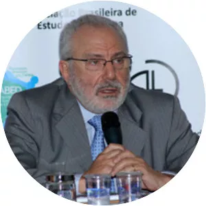 Héctor Luis SaintPierre