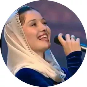Heda Hamzatova - Singer