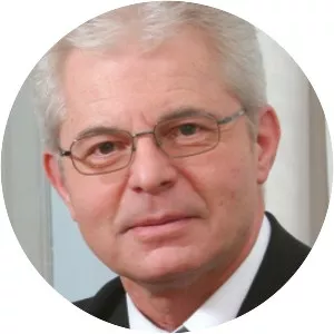 Heinz K. Becker