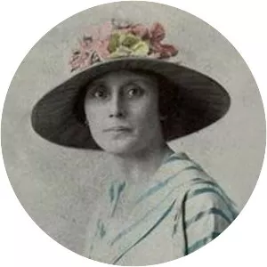 Helen Desha Beamer