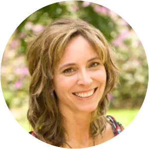 Helen Sherrah Davies - Violinist