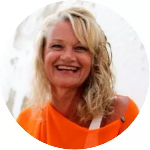 Helen Vanderburg - Canadian swimmer