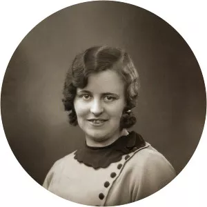 Helga Larsen