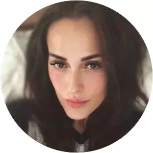 Helin Avşar - Actress