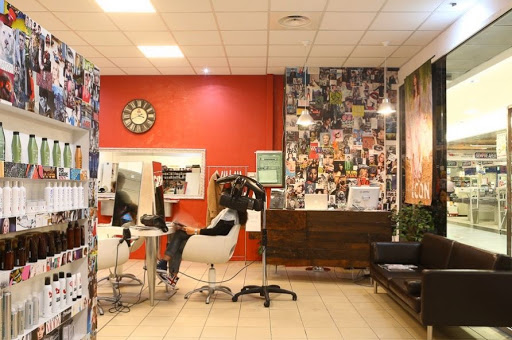 Helio Britto Hair Fusion - Hairdresser in Arenzano, Italy