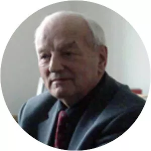 Helmut Juros - Political scientist