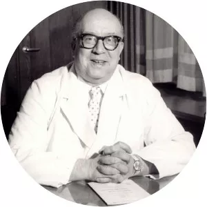 Helmut Kraatz - Gynecologist