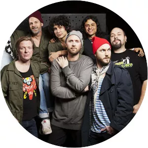 Helt Off - Musical group