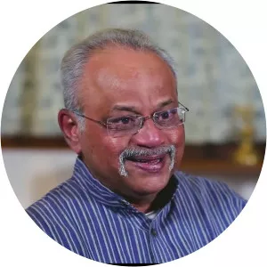 Hemant Kenkre - Varsha Bhosle's ex-husband