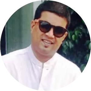 Hemant Prabhu - Director ‧ Manasi Salvi's ex-husband