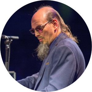 Henning Pertiet - Pianist