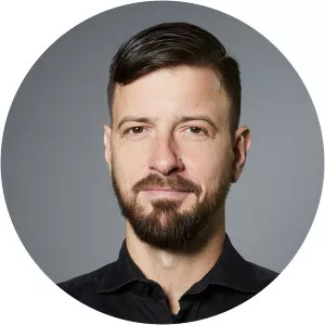 Henning Schwentner - Translator