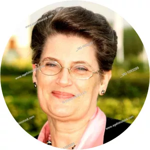 Henny Qadeer Khan photograph