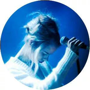 Henriette Sennenvaldt Musician