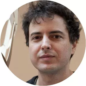 Henrique Oliveira - Visual artist