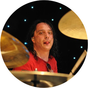 Henry Hinno - Musical artist