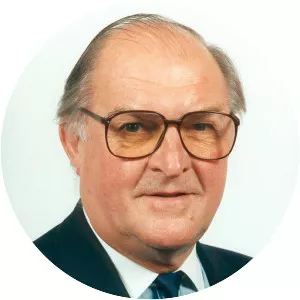 Henry Plumb, Baron Plumb