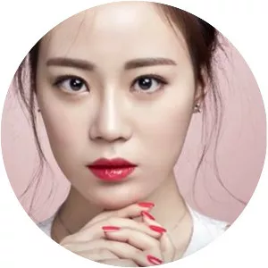 Heo Young-ji - South Korean singer