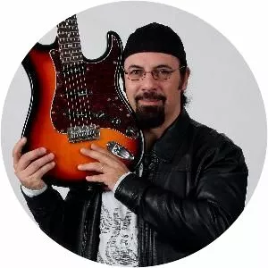 Heraldo Paarmann - Guitarist