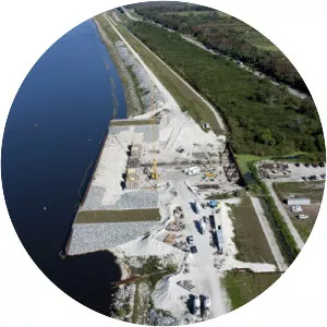 Herbert Hoover Dike - Dike in Florida