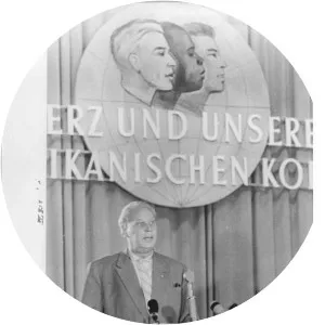 Herbert Warnke - Politician