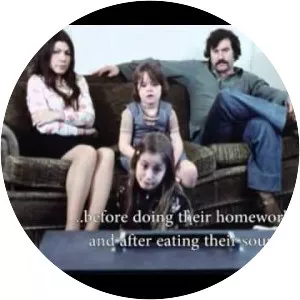 Here and Elsewhere - 1976 ‧ War/Documentary ‧ 53 mins