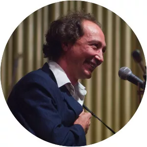 Hernán de Vega Musician