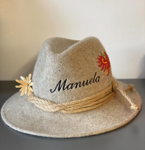 Herzstickle - Bianca Raggl - Embroidery shop in Roppen, Austria