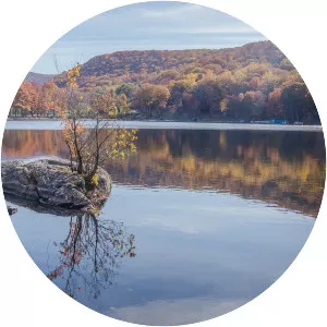 Hessian Lake - Lake in New York