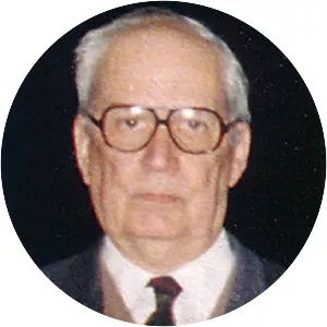 Hilario Fernández Long