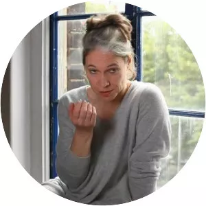 Hilary Lloyd - Artist