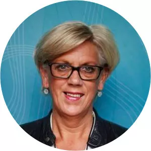 Hilde Henriksen Waage