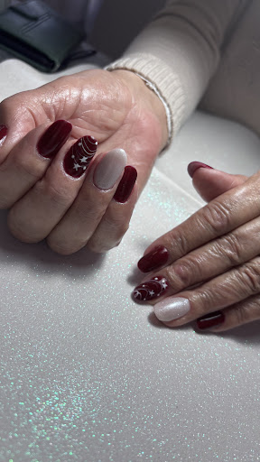 HilleNails - Nail salon in Foz, Spain