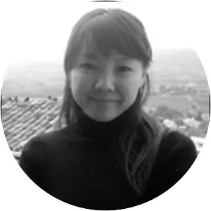 Hiroe Nakata - Author