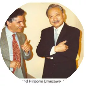 Hiroomi Umezawa
