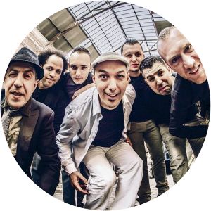 HK & Les Saltimbanks