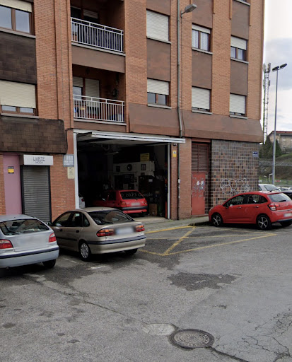 HLMOTOR - Auto repair shop in Lugones, Spain