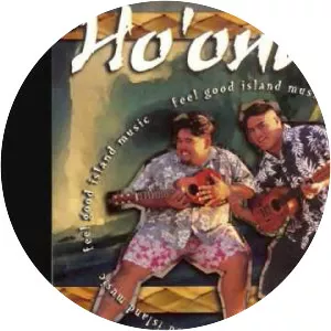Ho'onu'a - Musical band