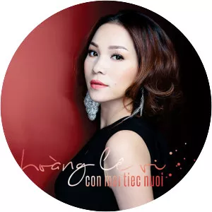 Hoàng Lê Vi - Singer