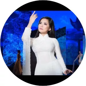 Hoang Nhung (Hoàng Nhung)