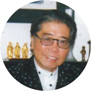 Hoang Thi Tho - Vietnamese songwriter