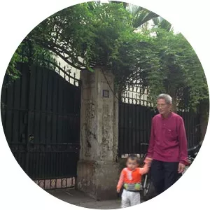 Hoang Van Nghien - Politician