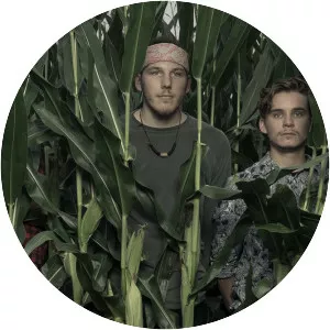 Hodera - Musical group