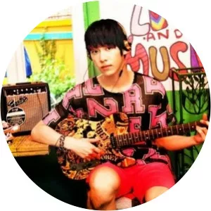 Hoik Musician - Musician