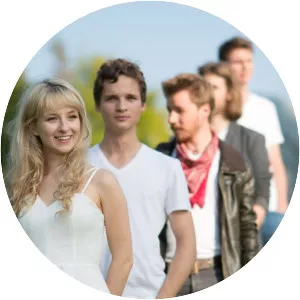 Hollow Quartet - Musical group