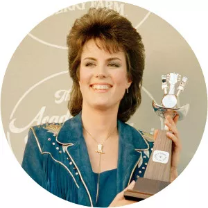 Holly Dunn