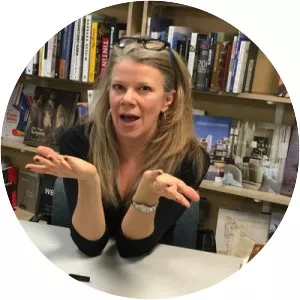 Holly LeCraw - Journalist