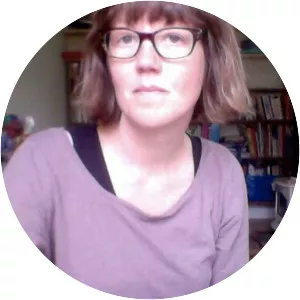 Holly Linklater - Author