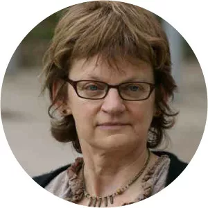 Holly Sutherland - Economist