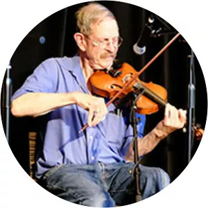 holly tannen hank bradley